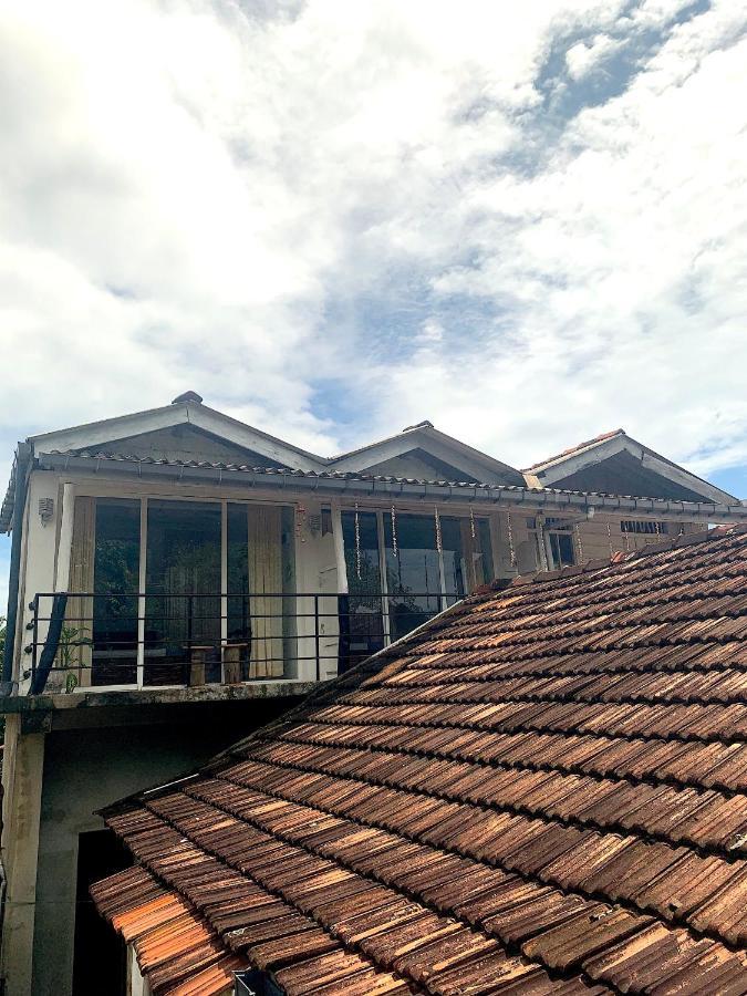 Hotel Salty Fish Mirissa Exterior foto